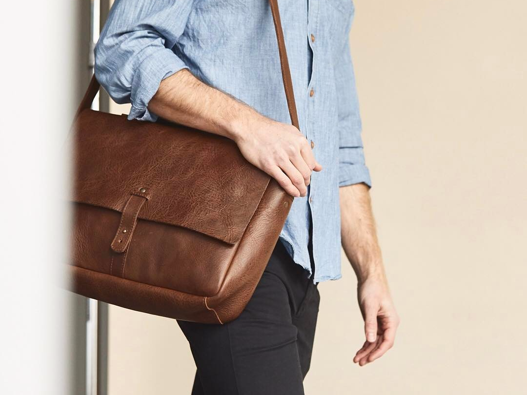 the-10-best-stylish-messenger-bags-to-replace-your-backpack.jpg