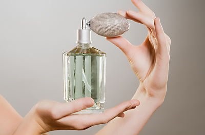 perfume-bottles-400cs05212